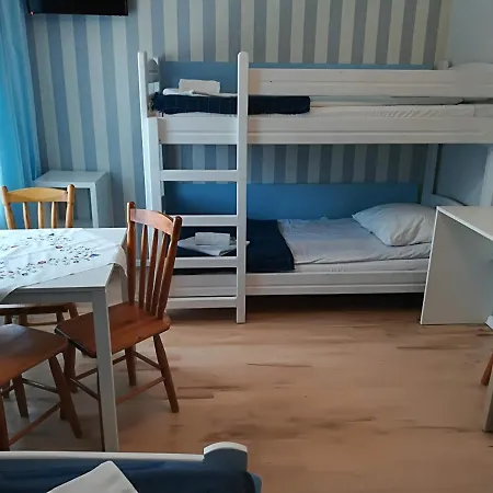 Kwatera prywatna Wczasowa 73 *