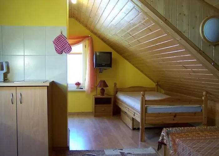 Kwatera prywatna Wczasowa 73 *