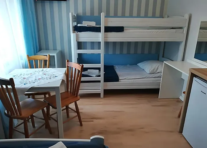 Kwatera prywatna Wczasowa 73 *